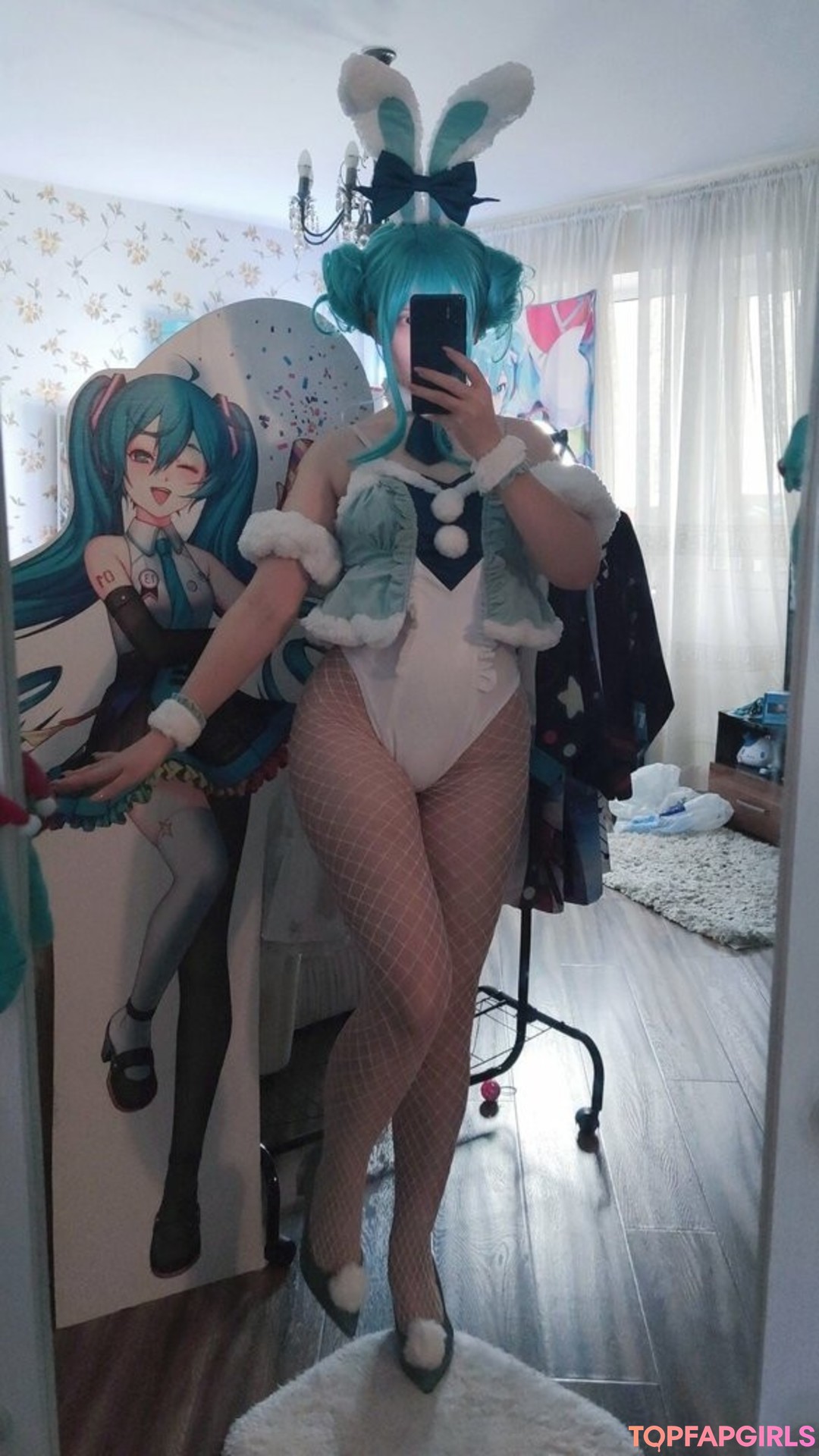 Saya Scarlet star xxx archive