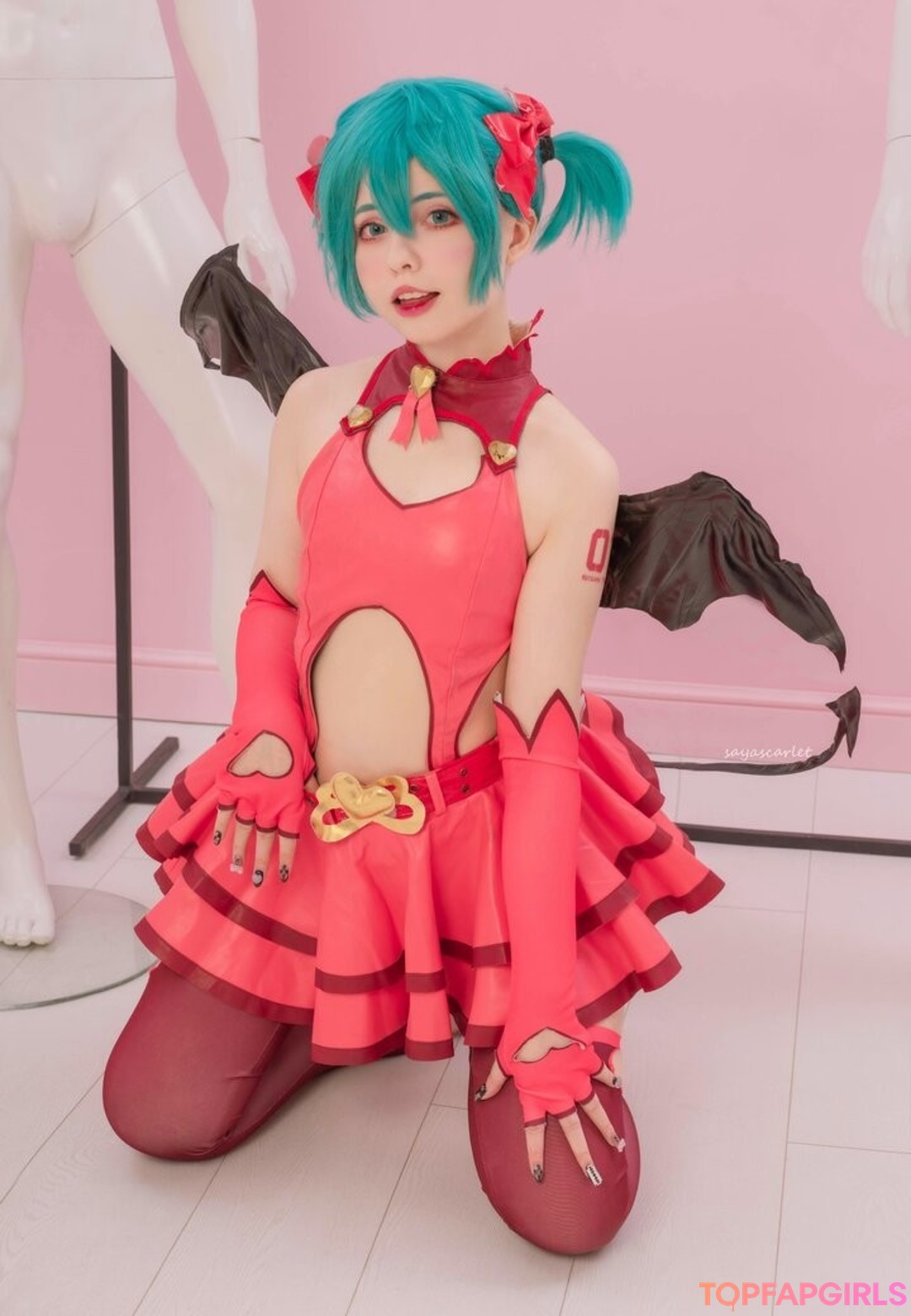 Saya Scarlet nice model photos