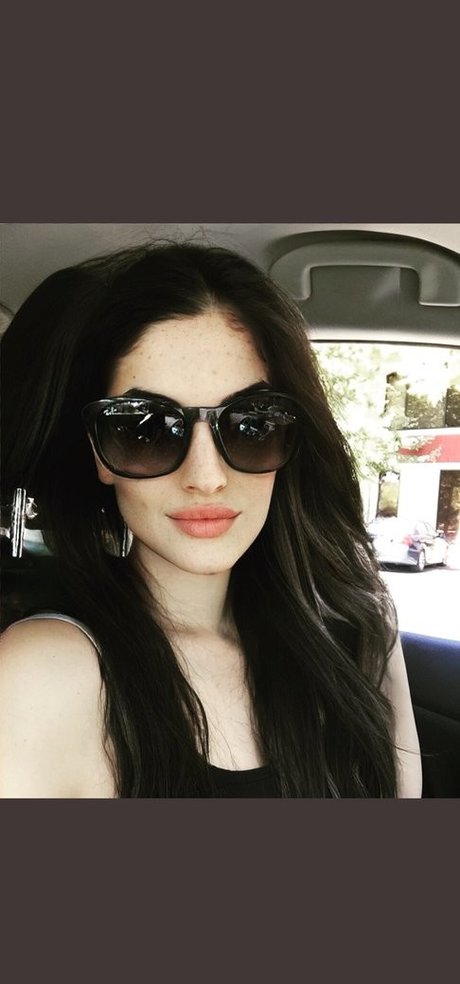 Divajilly model high quality gallery