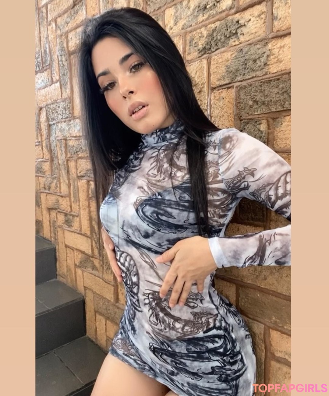 Adriana Olivarez top profile image