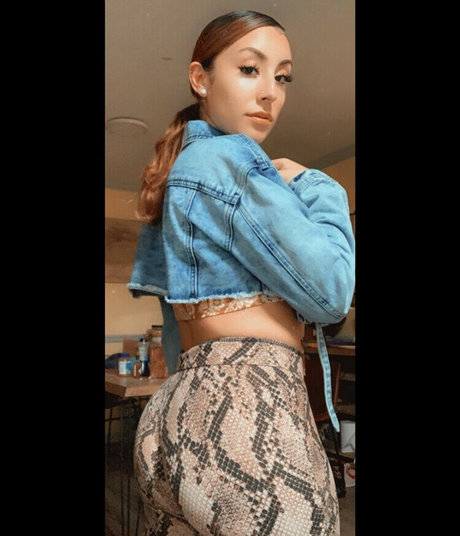 Fridaxitlalhic model pornographic pic