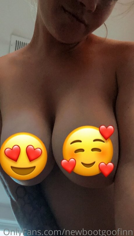 newbootgoofinn model adult photo