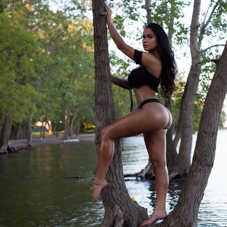 ebony squirt onlyfans beautiful pics