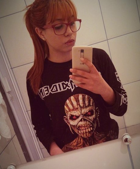 blonde midget onlyfans sexy nudes picture