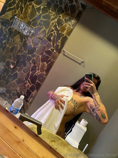 Eva Ferrer star pornographic images