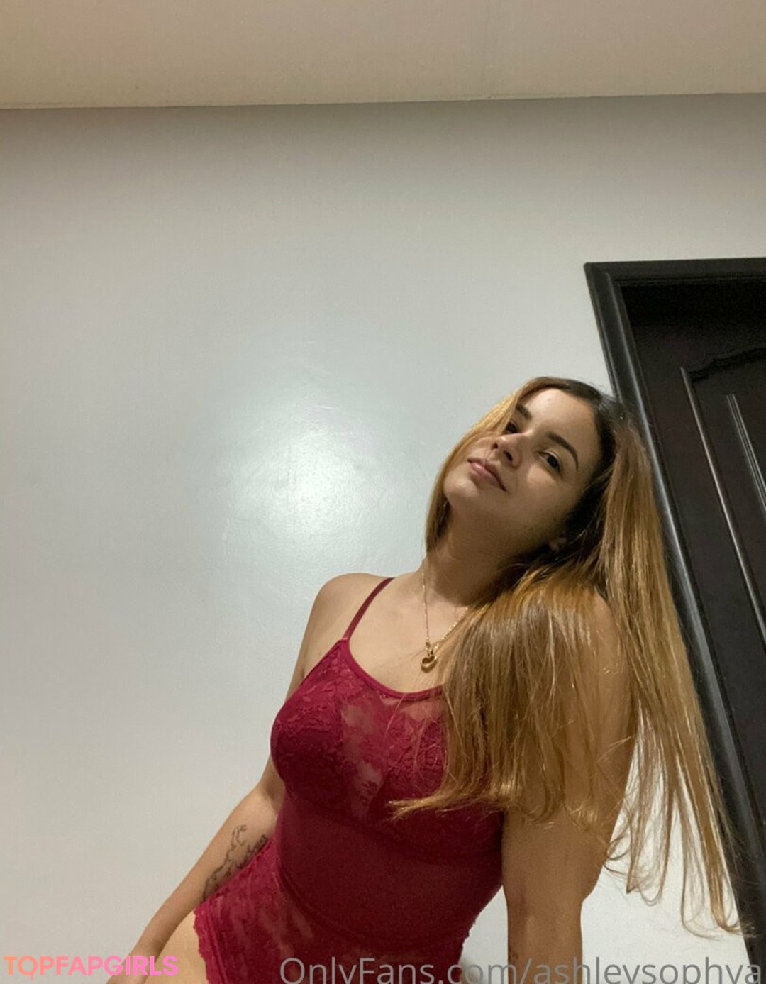 ashleysophya star pornographic images