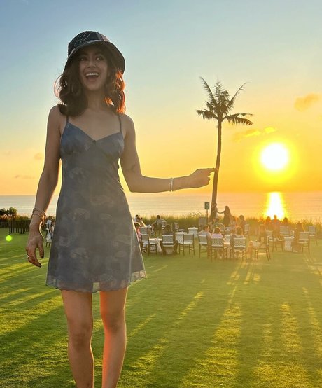 Samicamusic top actress picture