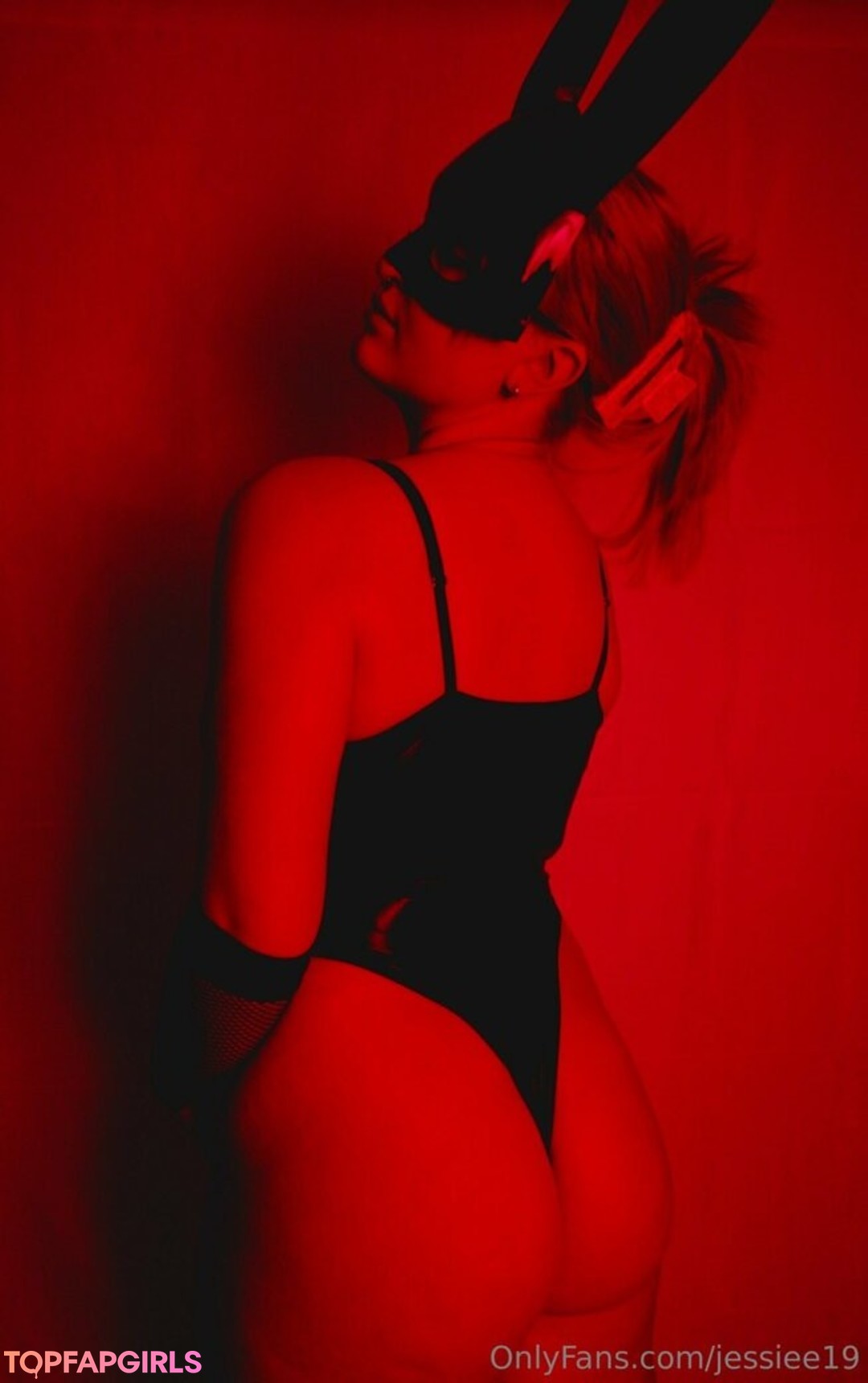 jessiee19 sexy model pic