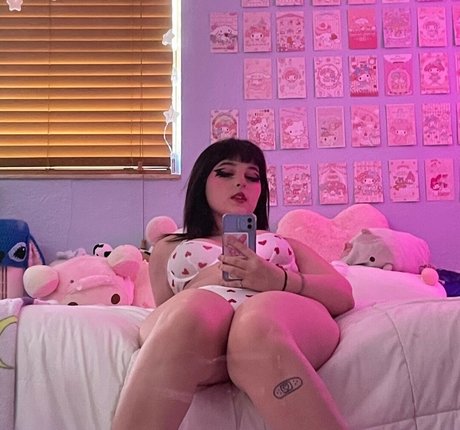 kitty nude onlyfans erotic gallery