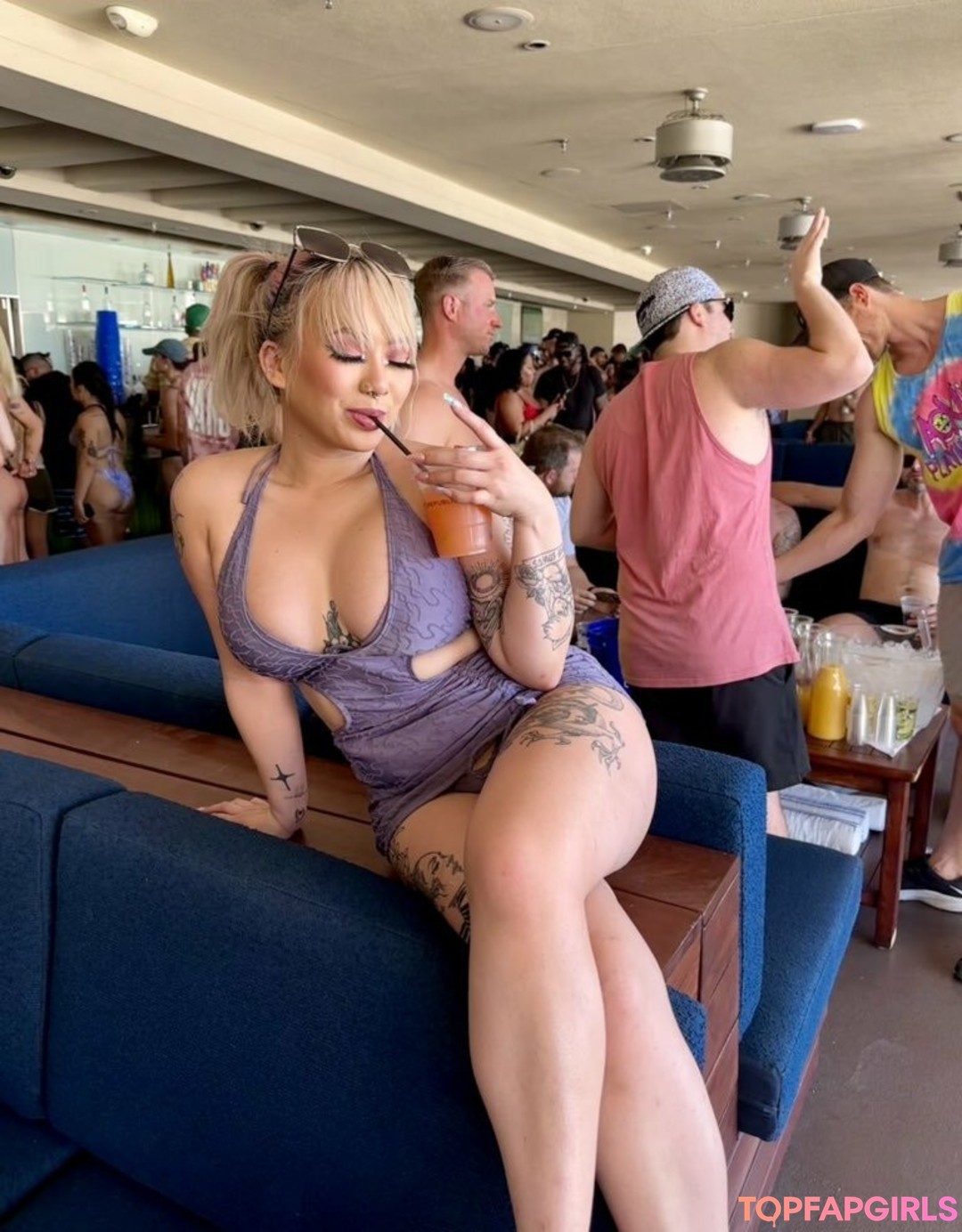 Edmthotiana star porn pictures