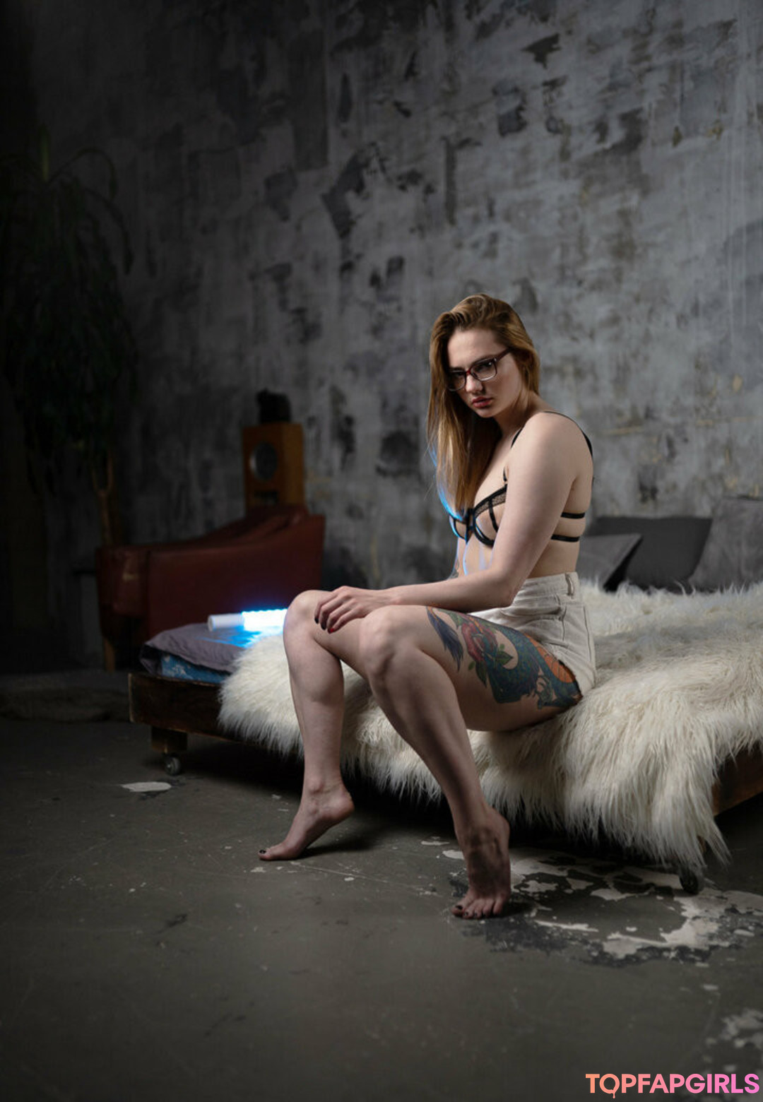 Mary Bell model xxx photo