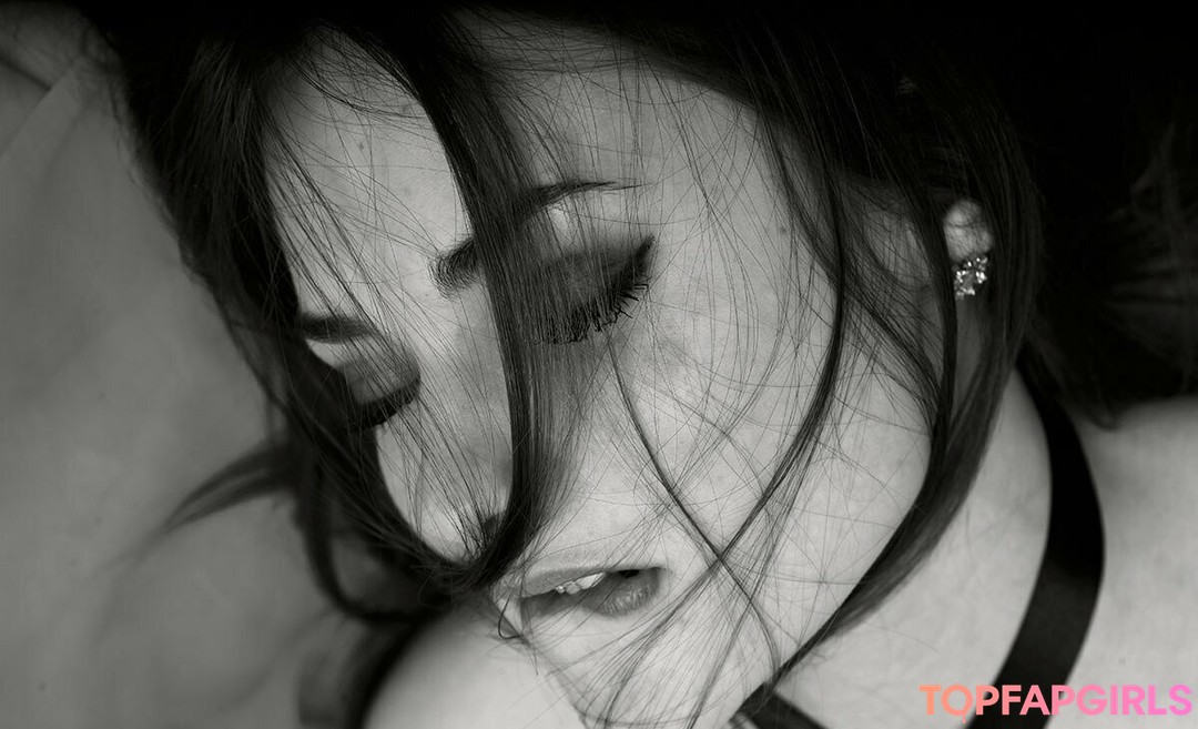 Mary Bell model sex pic