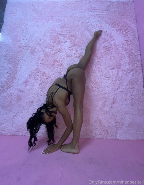 ninadoesitall best model pictures