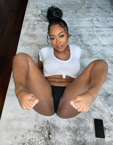 ninadoesitall model nice photo