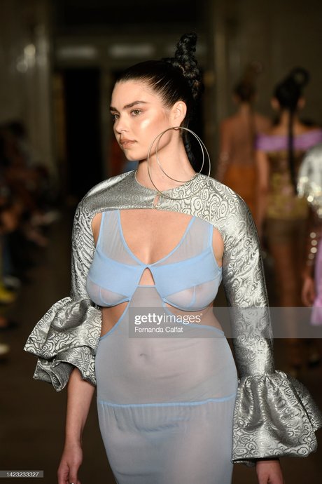 Lauren Searle model exclusive archive