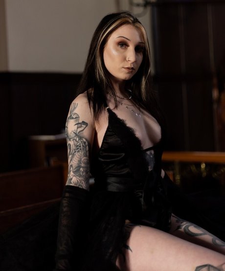 Morgan Adams star xxx archive