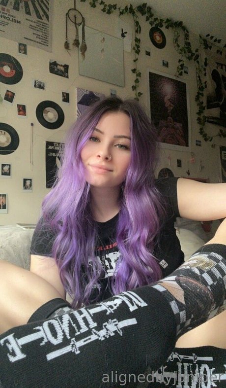 latina teen pussy onlyfans art porn gallery