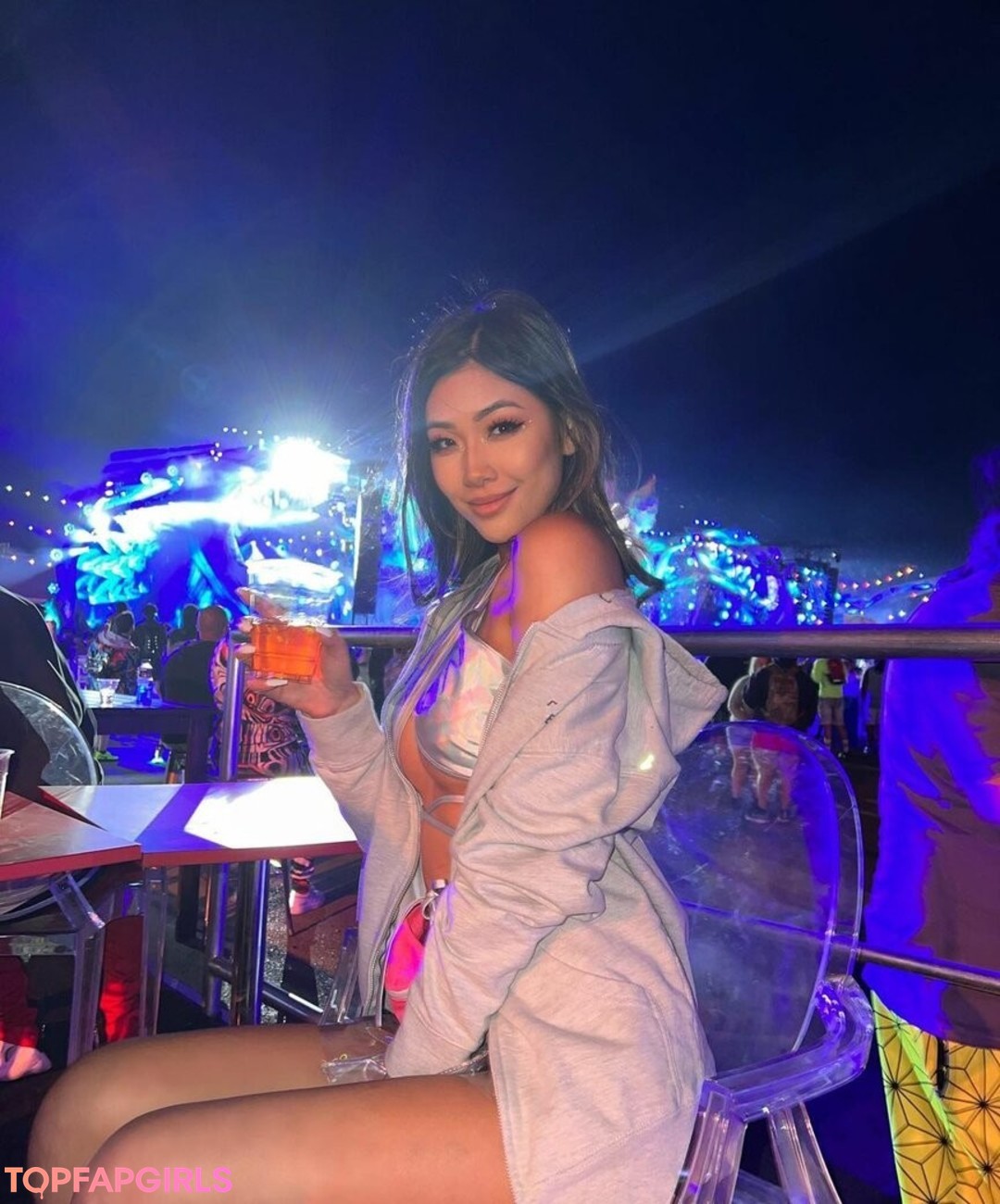 jenbaited naked actress photo
