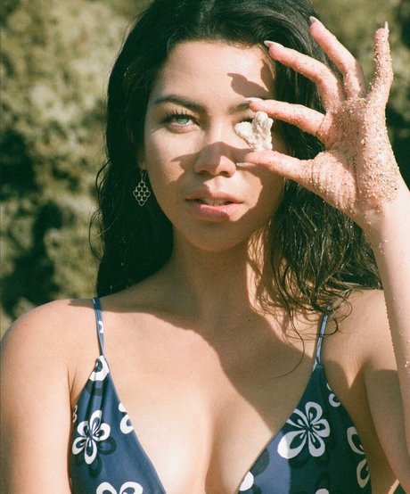 Kama Dung nudes model photo