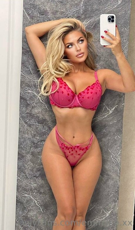 emmilee xx top profile image