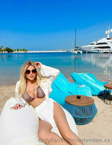 emmilee xx pretty actress galleries