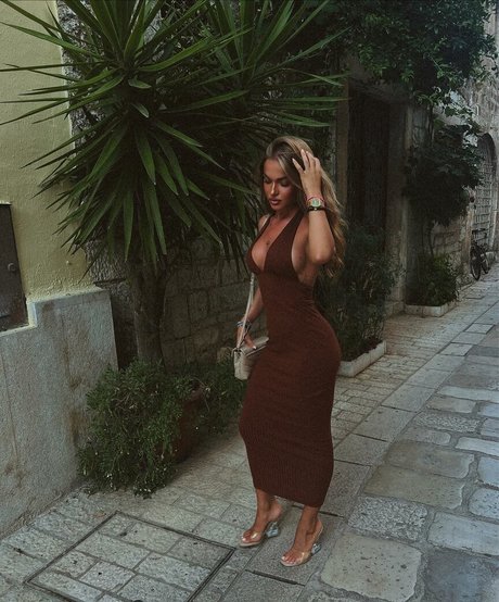 Teodora Dzehverovic star adult gallery