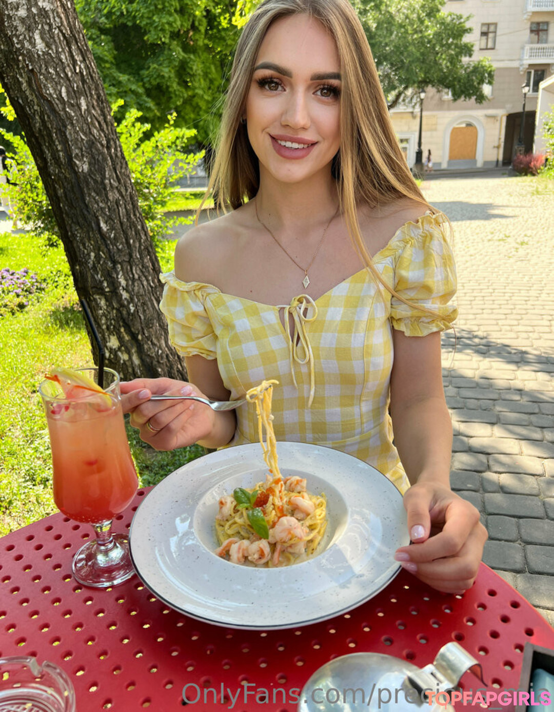 nude outdoor onlyfans hot photos