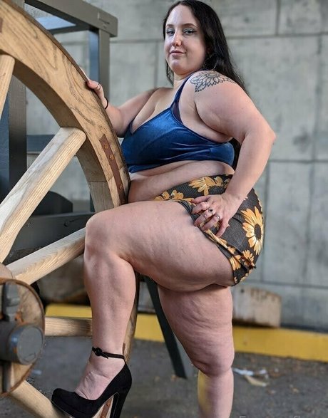 busty teen onlyfans exclusive archive