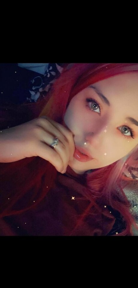 goddessfree naked model picture