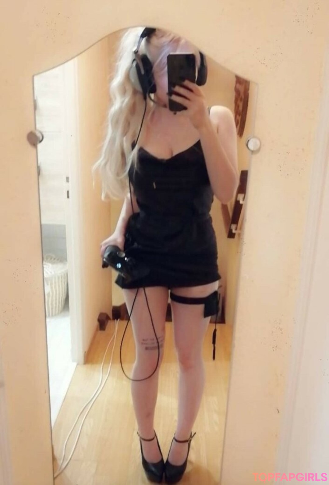 Alyatrosk pornstar sexy image