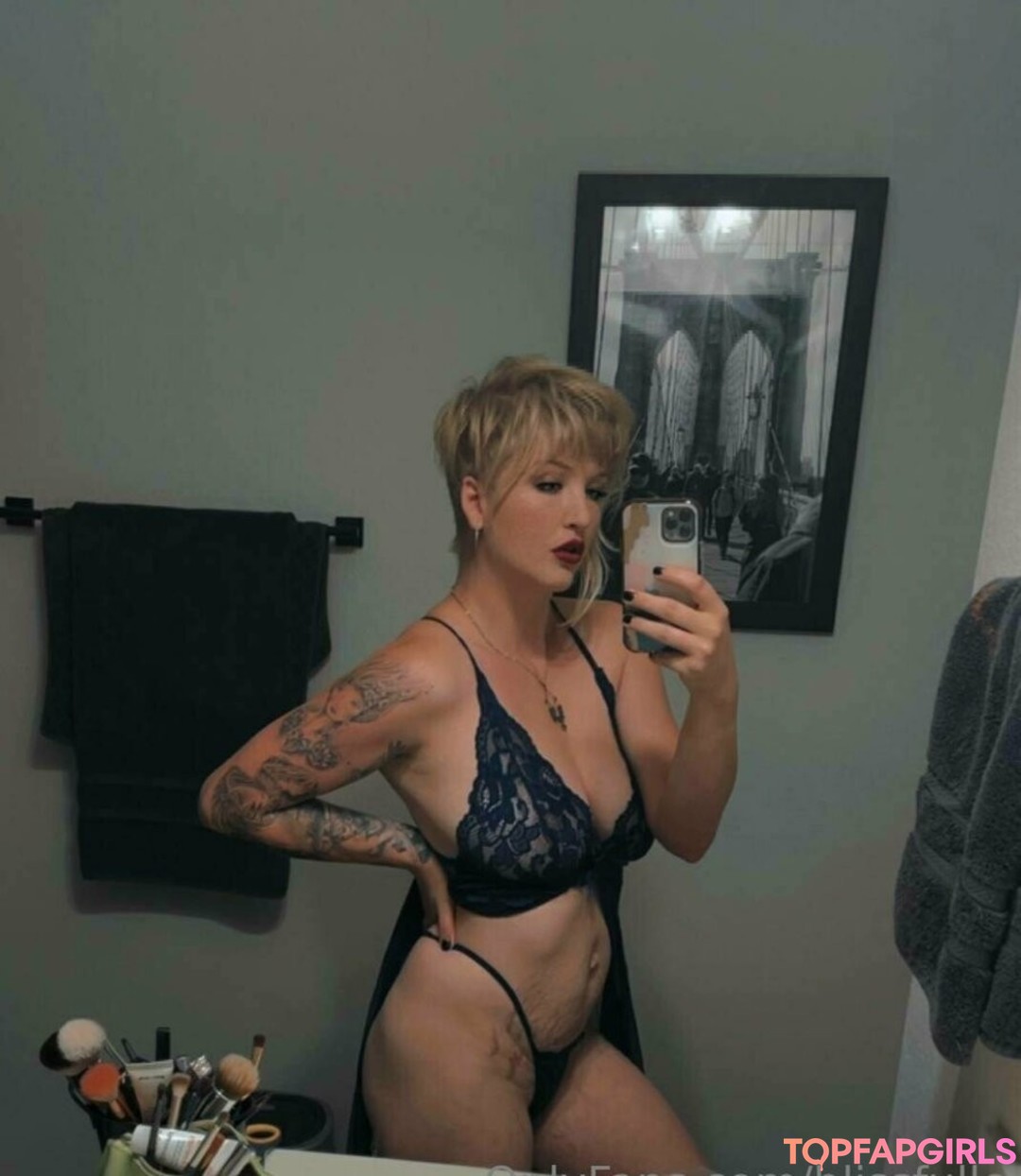 shemale lingerie onlyfans perfect pic