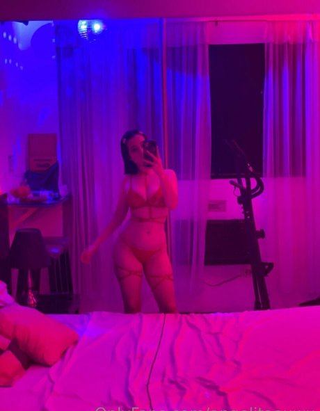 Angelitaauwu high quality model pic