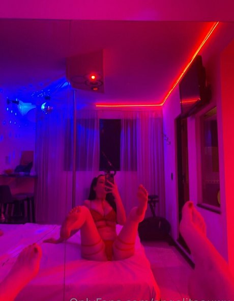 Angelitaauwu model art photos