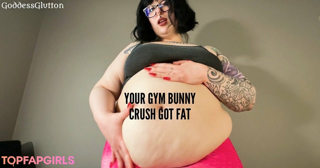 mommyglutton nude star img