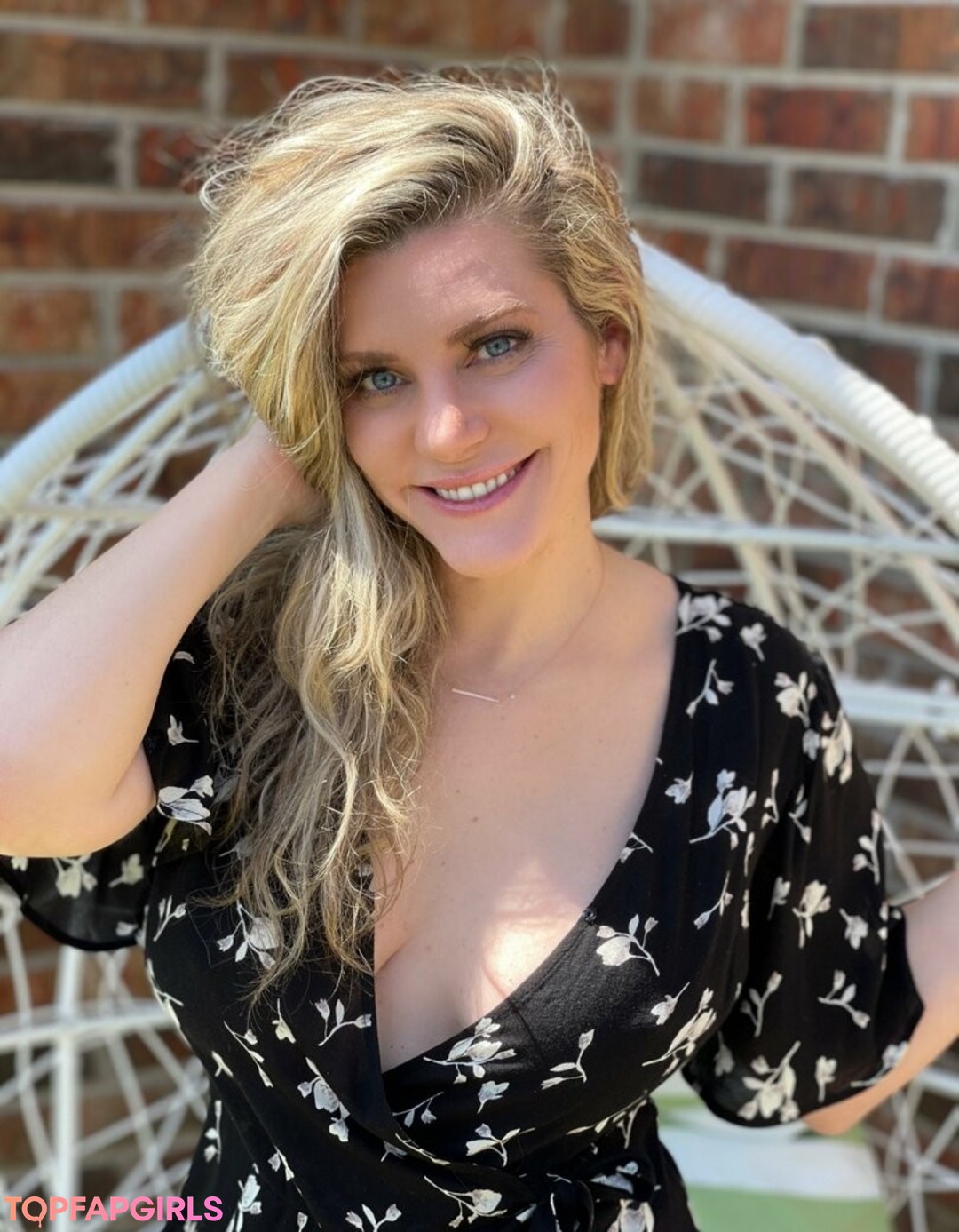 mrsredwood sex pornstar image