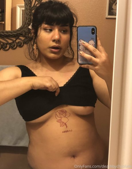 benadryldreams nude pornstar photo