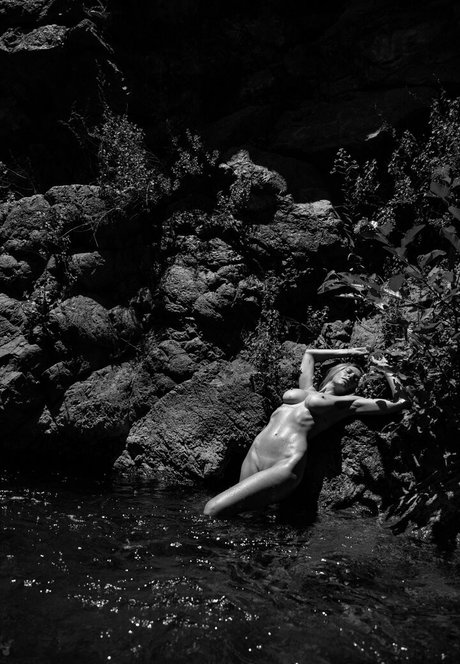 Nataliemaeyoga nude pornstar pic