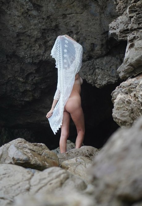 Nataliemaeyoga model beautiful pic