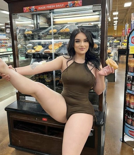 justinenessa nudes star img