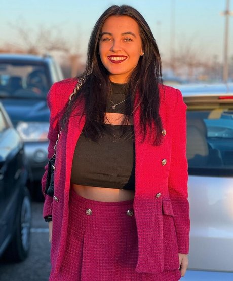 Anneris18 beautiful model pics