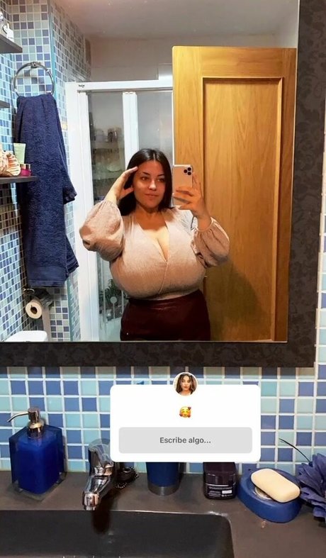 Anneris18 beautiful actress photo