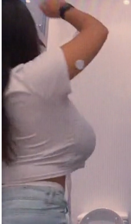 Anneris18 exclusive actress photo