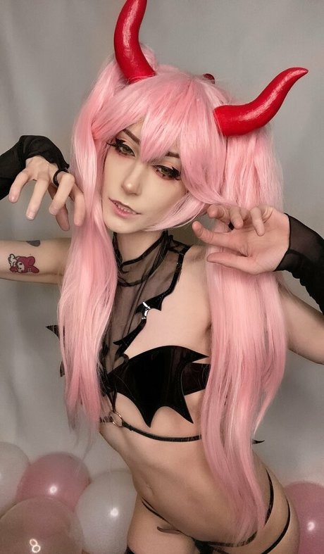 Putrid Cosplay exclusive star photos