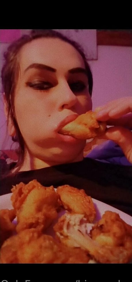 biggerplease beautiful model galleries