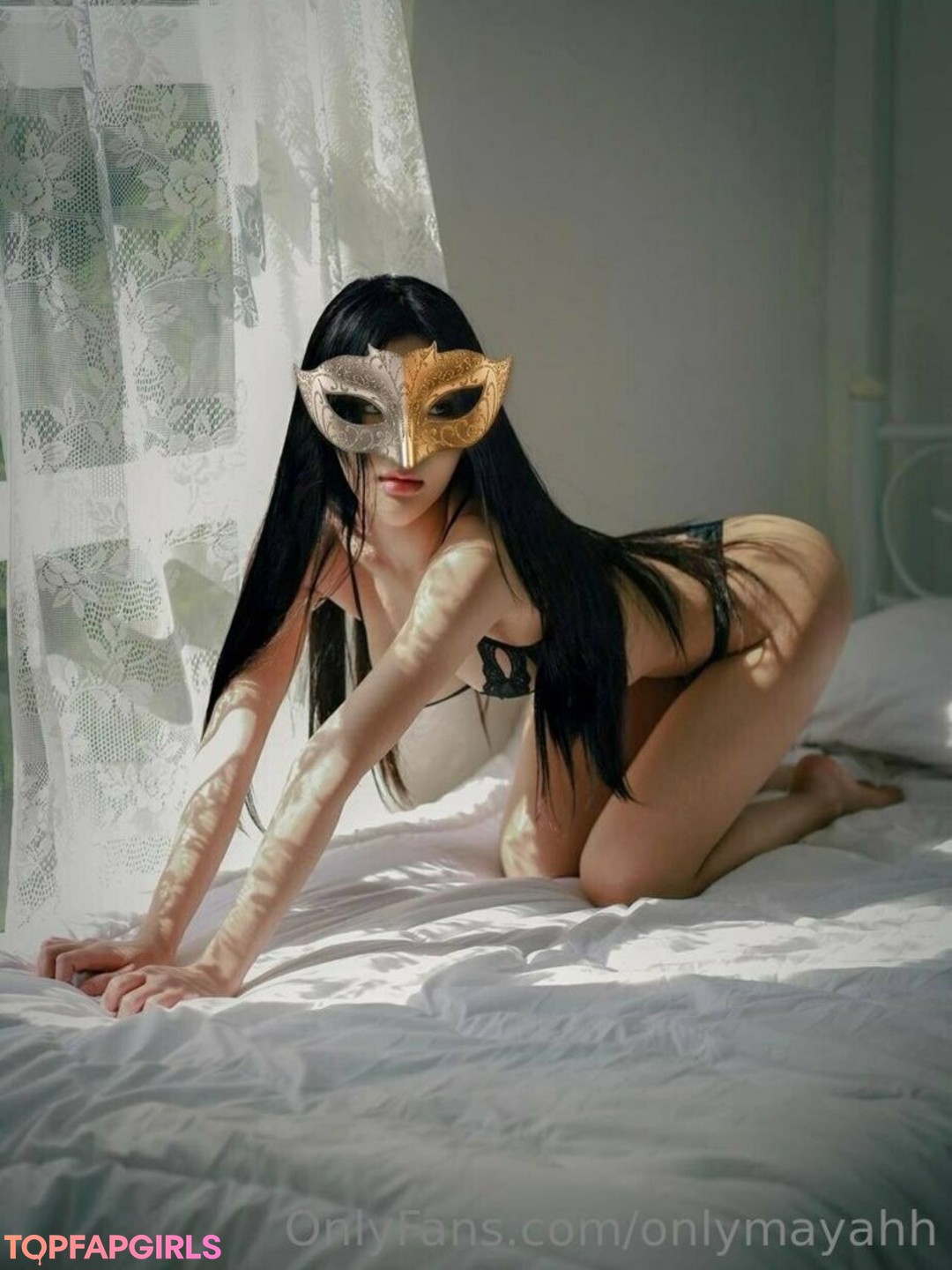 onlymayahh erotic pornstar photo