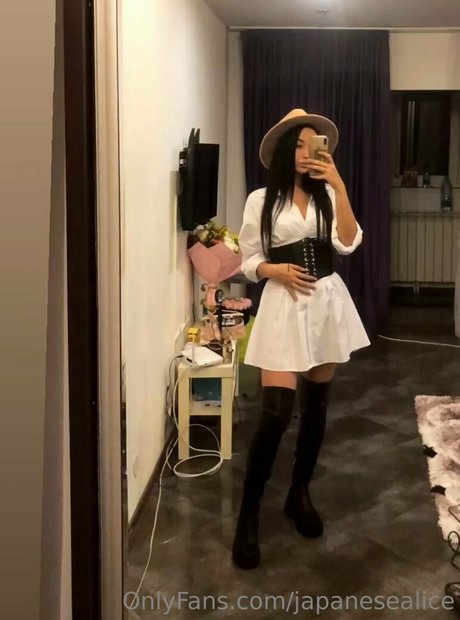 tiny onlyfans pornos pictures