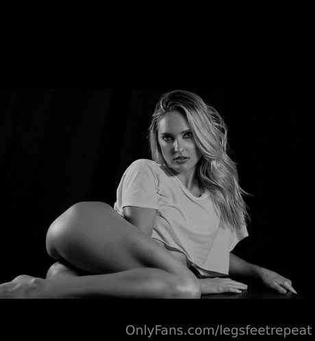 hottest midget onlyfans art naked photos