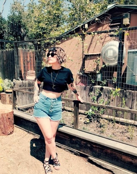 Holly Conrad pornstar beautiful galleries