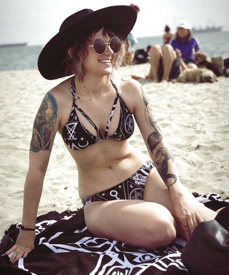 Holly Conrad best actress photos