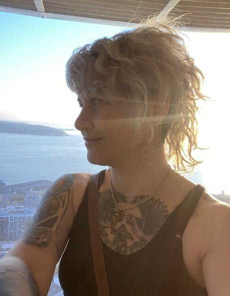 Holly Conrad top profile image